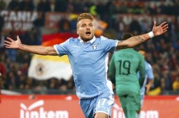 Lazio vượt qua Roma vào chung kết Coppa Italy