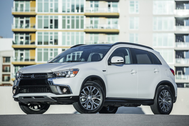 mitsubishi gioi thieu outlander sport 2018