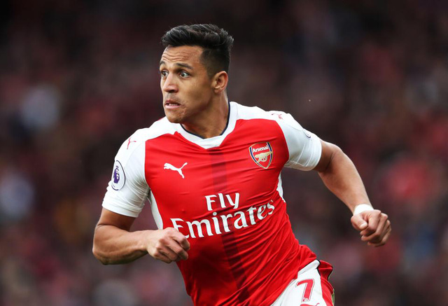 alexis sanchez san sang don arsenal vao the kho