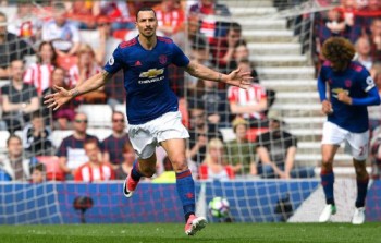 Giggs: ‘Man Utd chỉ có một vấn đề là quá phụ thuộc vào Ibrahimovic’