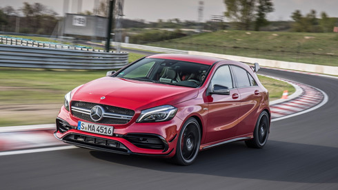 Nhìn lại Mercedes AMG A45 trên đường đua