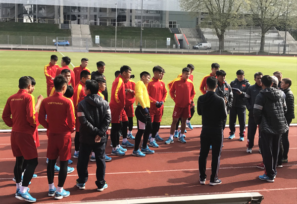 u20 viet nam tra gia sau chien thang dam truoc u21 roda jc