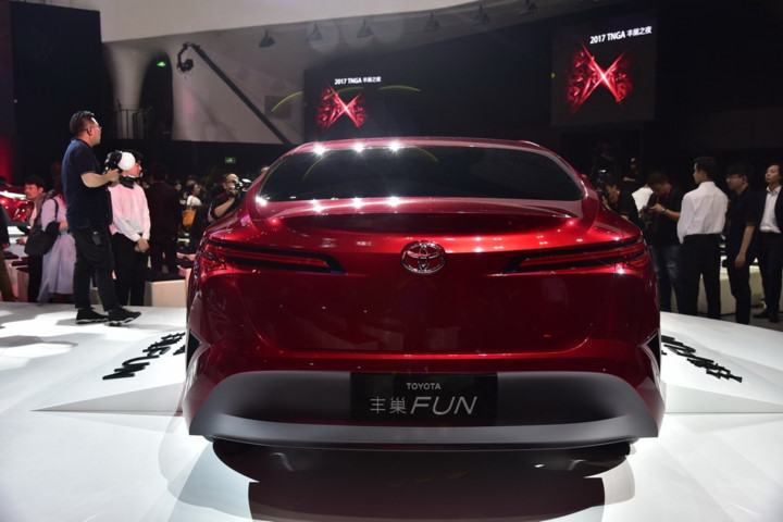 hinh anh an tuong cua toyota fun concept phien ban camry tuong lai