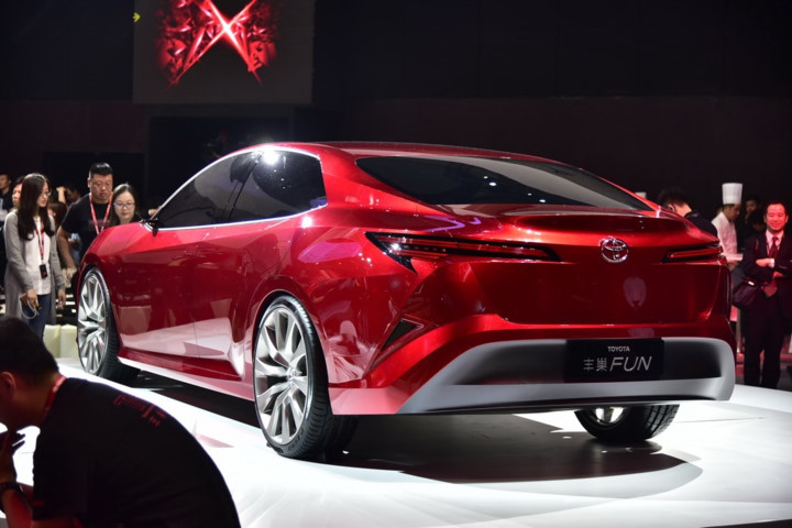 hinh anh an tuong cua toyota fun concept phien ban camry tuong lai