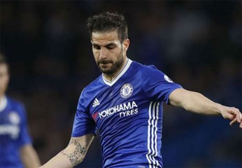 Fabregas phá kỷ lục kiến tạo tại giải Ngoại hạng Anh