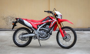 Honda CRF250L bản 2017 giá 8.500 USD đầu tiên về Việt Nam