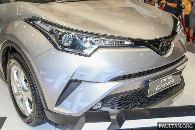 toyota c hr ruc rich ra mat thi truong asean