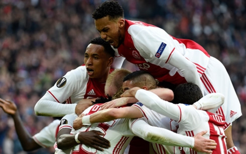 ajax mu champions league vay goi