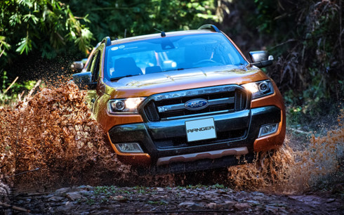 ford ranger wildtrak 22l at 4x4 moi co gi noi bat