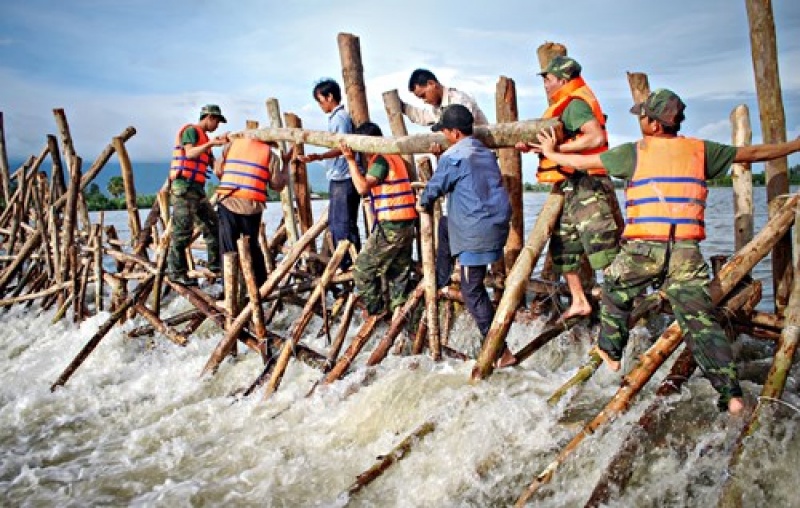 quan doi luc luong nong cot trong bao ve moi truong ung pho voi bien doi khi hau