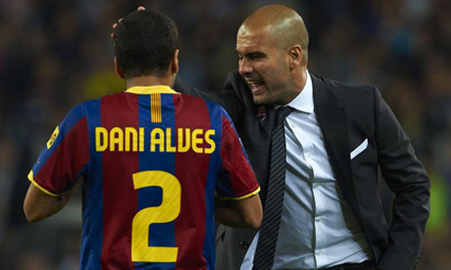 guardiola quyet dua dani alves ve man city