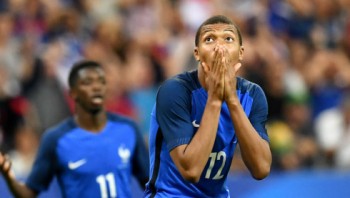 Kylian Mbappe muốn rời Monaco ngay Hè 2017