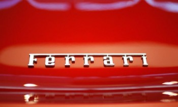 Ferrari xác nhận đang cân nhắc làm xe đa dụng