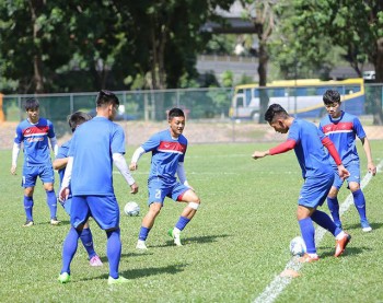 Công Phượng, Văn Toàn phấn khích trước món quà “đặc biệt” của bầu Đức