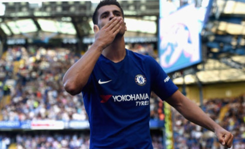 morata toa sang chelsea tro lai voi cuoc dua vo dich