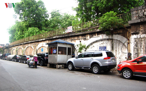 bo gtvt dong y cho ha noi duc thong 127 vom cau duong sat tram tuoi