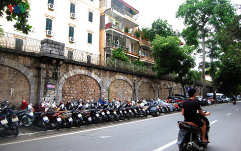 bo gtvt dong y cho ha noi duc thong 127 vom cau duong sat tram tuoi