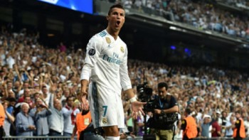 Ronaldo rực sáng, Real dễ dàng khuất phục APOEL Nicosia