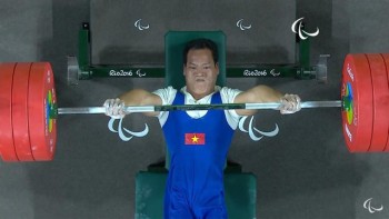 Lê Văn Công phá kỷ lục mới ở ASEAN Paragames 2017