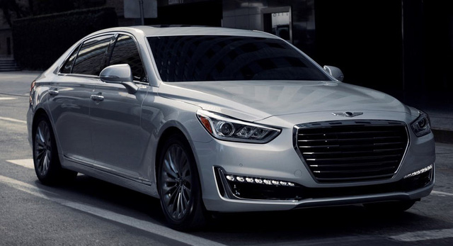 Hyundai 'khai chiến' với BMW và Mercedes