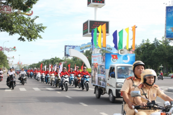 Khởi động cuộc thi 