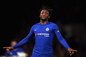 Batshuayi lập hat-trick, Chelsea giành chiến thắng 