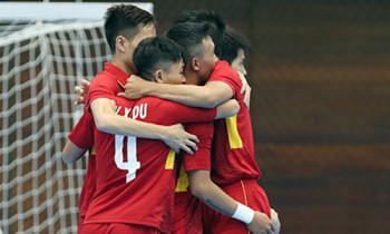 Việt Nam hạ chủ nhà Turkmenistan, vào tứ kết futsal AIMAG