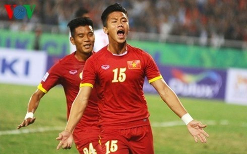 dinh chan thuong nang que ngoc hai co the lo hen aff cup 2016