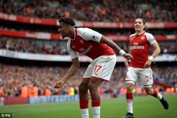 Thắng nhẹ Brighton, Arsenal áp sát tốp 4 Premier League