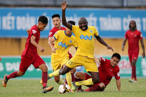 sau vong 20 v league ha noi bam sat thanh hoa hagl khung hoang