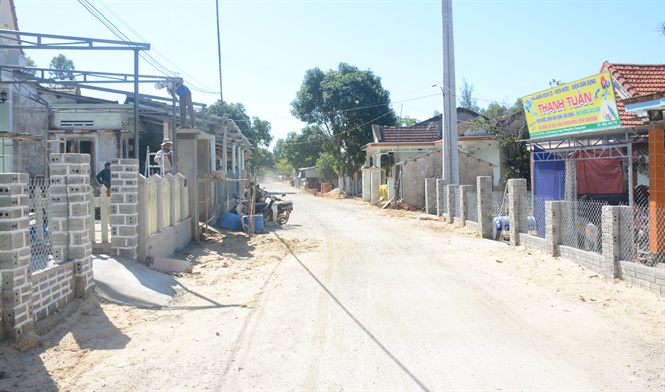 hang tram ho dan hien dat lam duong