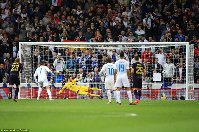 tottenham xuat sac cam hoa real madrid tai bernabeu