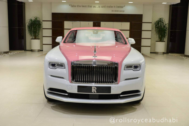 rolls royce wraith phien ban barbie mau hong doc nhat vo nhi