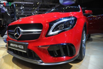 Ngắm nhìn “siêu xe” đường phố Mercedes-AMG GLA 45 4Matic