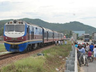 Liên tục xảy ra tai nạn đường sắt: Báo động đỏ đường ngang dân sinh