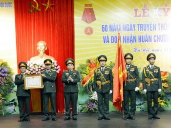 Viện Kiểm nghiệm, nghiên cứu dược và trang thiết bị y tế Quân đội kỷ niệm 60 năm Ngày truyền thống