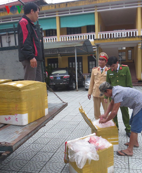 bat giu tieu huy 13 tan noi tang dong vat hoi thoi