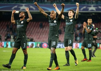 Vượt qua Napoli, Man City vào vòng 1/8 Champions League