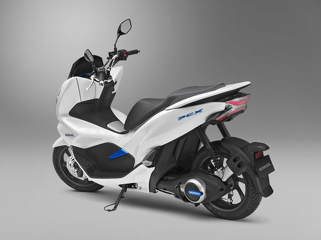 honda ra mat pcx dung dong co hybrid