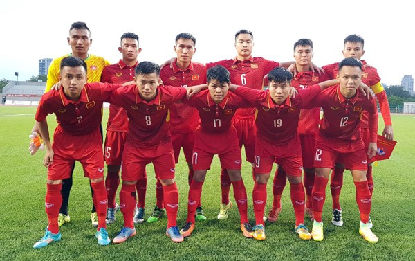 u19 viet nam tim chien thang dam da truoc u19 lao