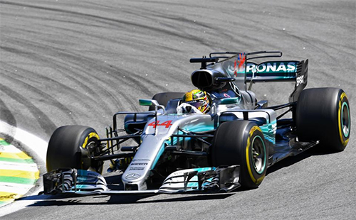 vettel ve nhat hamilton vuot kho tai gp brazil