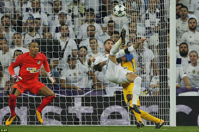 trong con khung khoang real madrid gianh ve di tiep o champions league