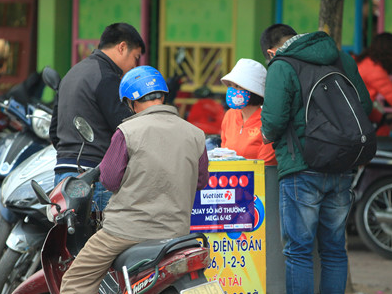 Chưa được phát hành tại Hà Nội, vé số Vietlott bán “chui” đắt hàng