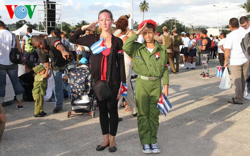 le truy dieu lanh tu cuba fidel castro tai noi an nghi cuoi cung