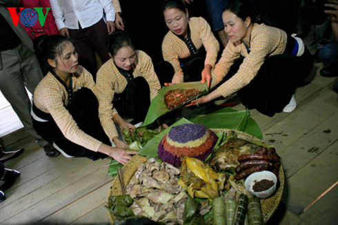 tet co truyen cua dan toc thai o son la