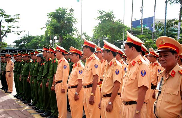 nhung nguoi giu binh yen cho thanh pho