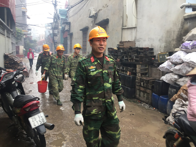 gom duoc hon 3 tan dau dan trong vu no kinh hoang tai bac ninh