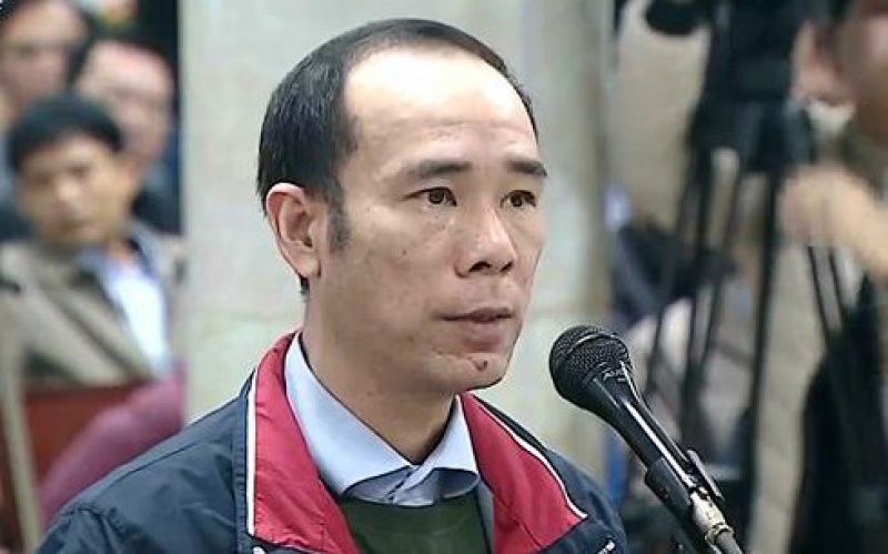 ngay dau xet xu bi cao dinh la thang va dong pham