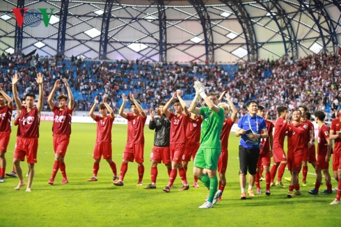 dt viet nam vao tu ket asian cup ban linh doi bong so 1 dong nam a