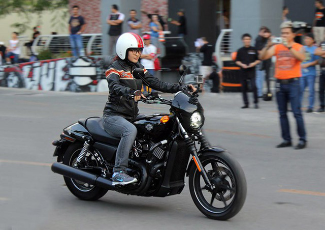 harley davidson dong cua nha may vi doanh so sut giam